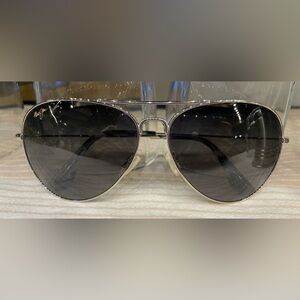 Maui Jim Mavericks Adult Sunglasses- LIKE NEW